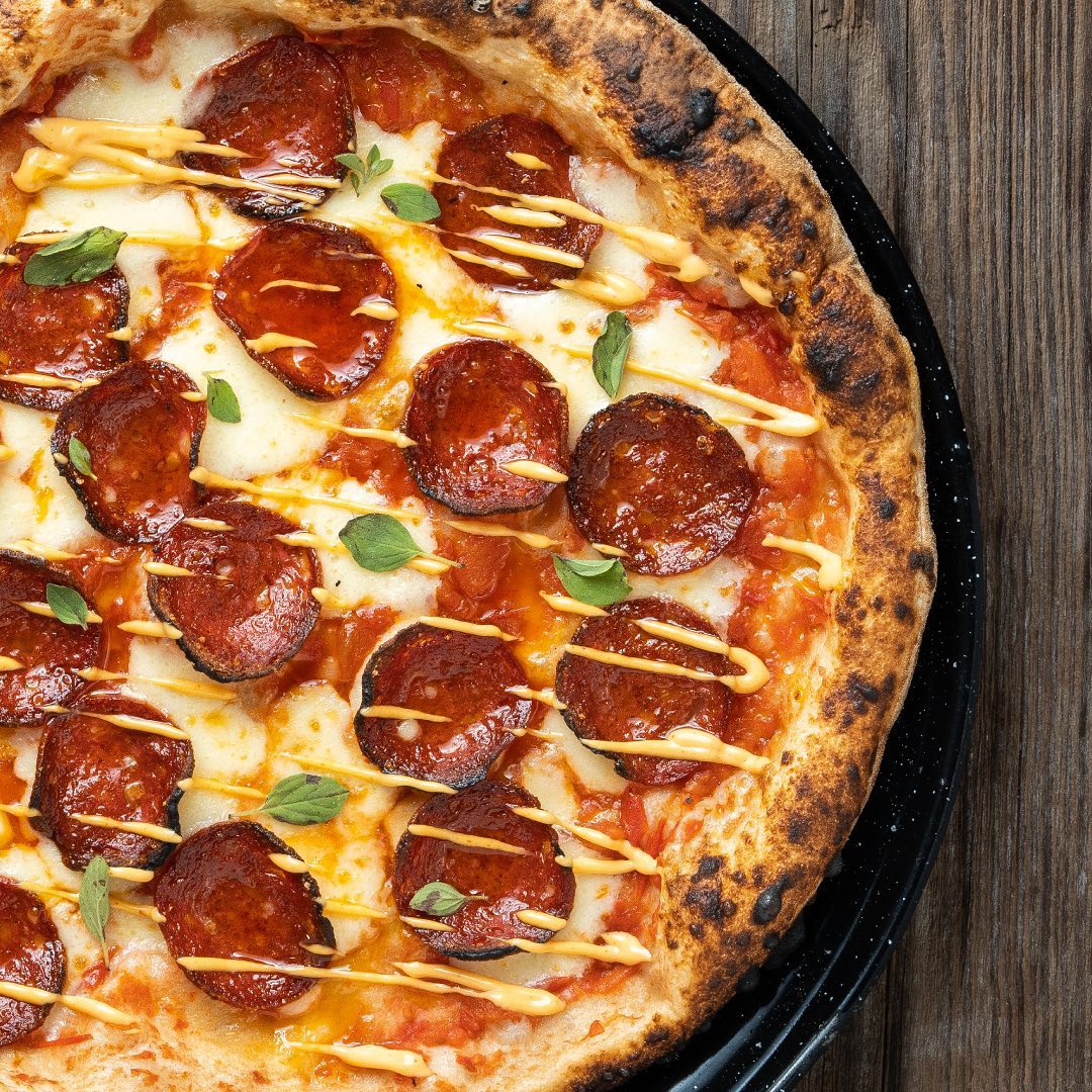 Topping especial sobre pizza